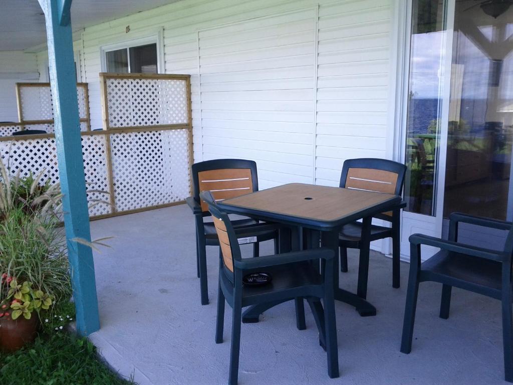 Motel Lac St-Jean Chambord Bilik gambar
